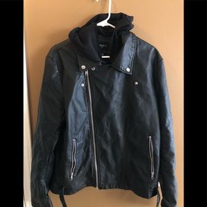 FOREVER 21 MENS LEATHER JACKET